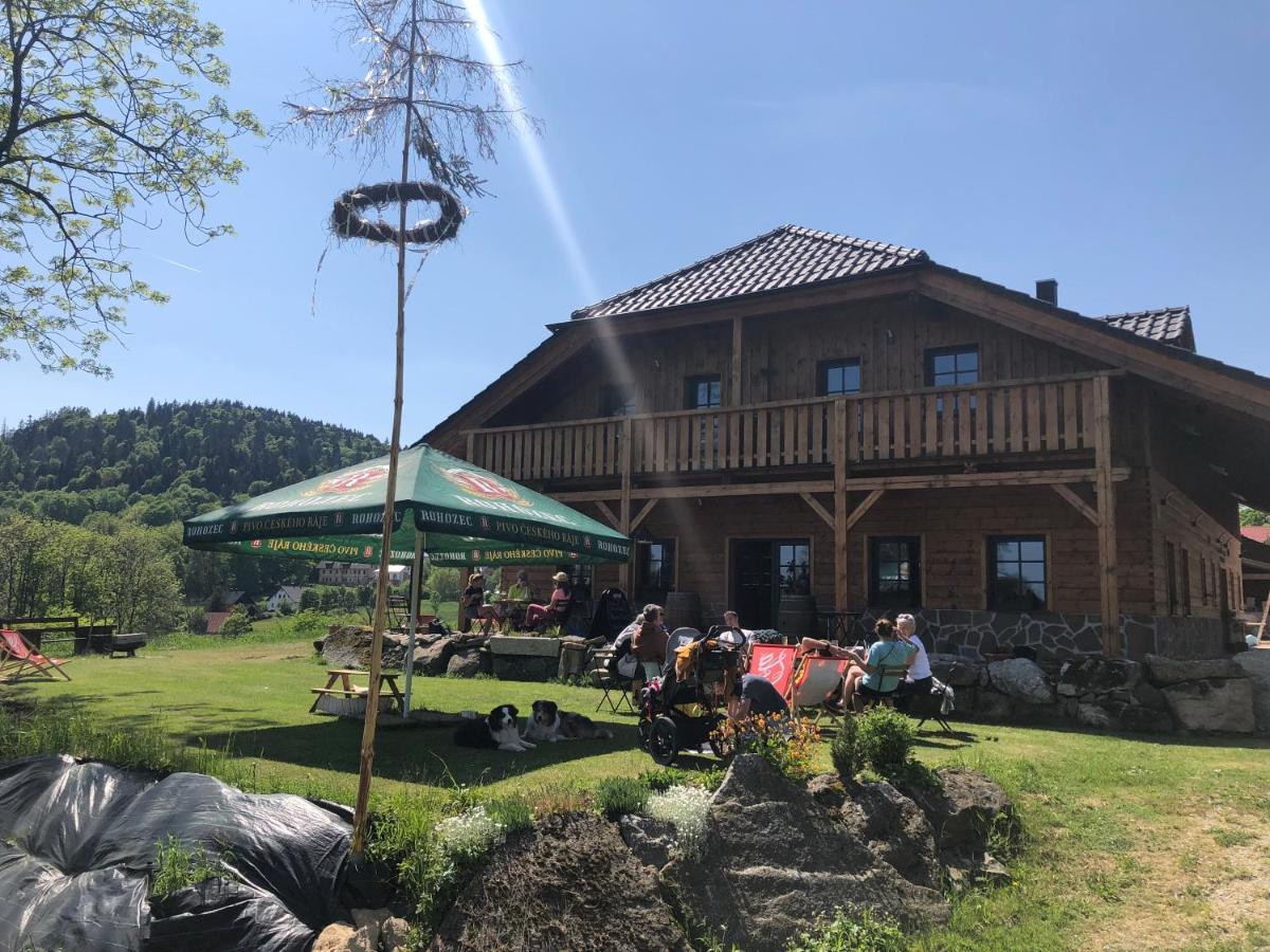 Ceske Zleby 狭谷农场宾馆酒店 外观 照片