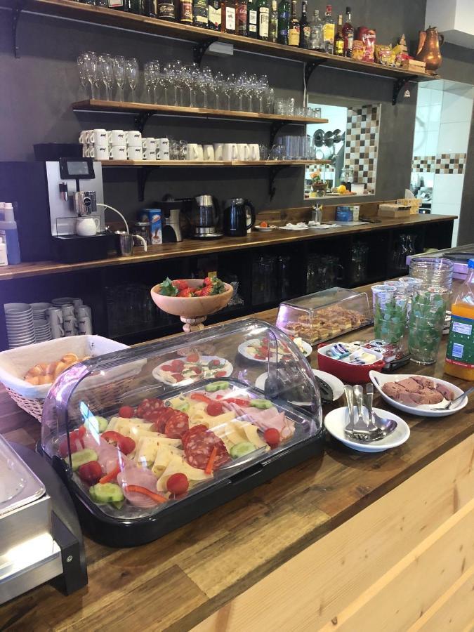 Ceske Zleby 狭谷农场宾馆酒店 外观 照片
